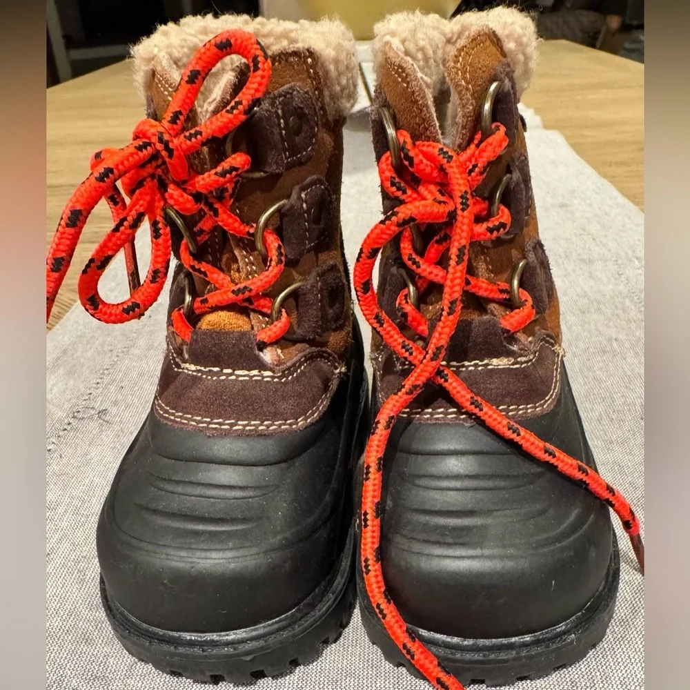 Khombu Snow Boots Boys Size 6 Kids Waterproof Leather Mid Calf Cognac/Brown